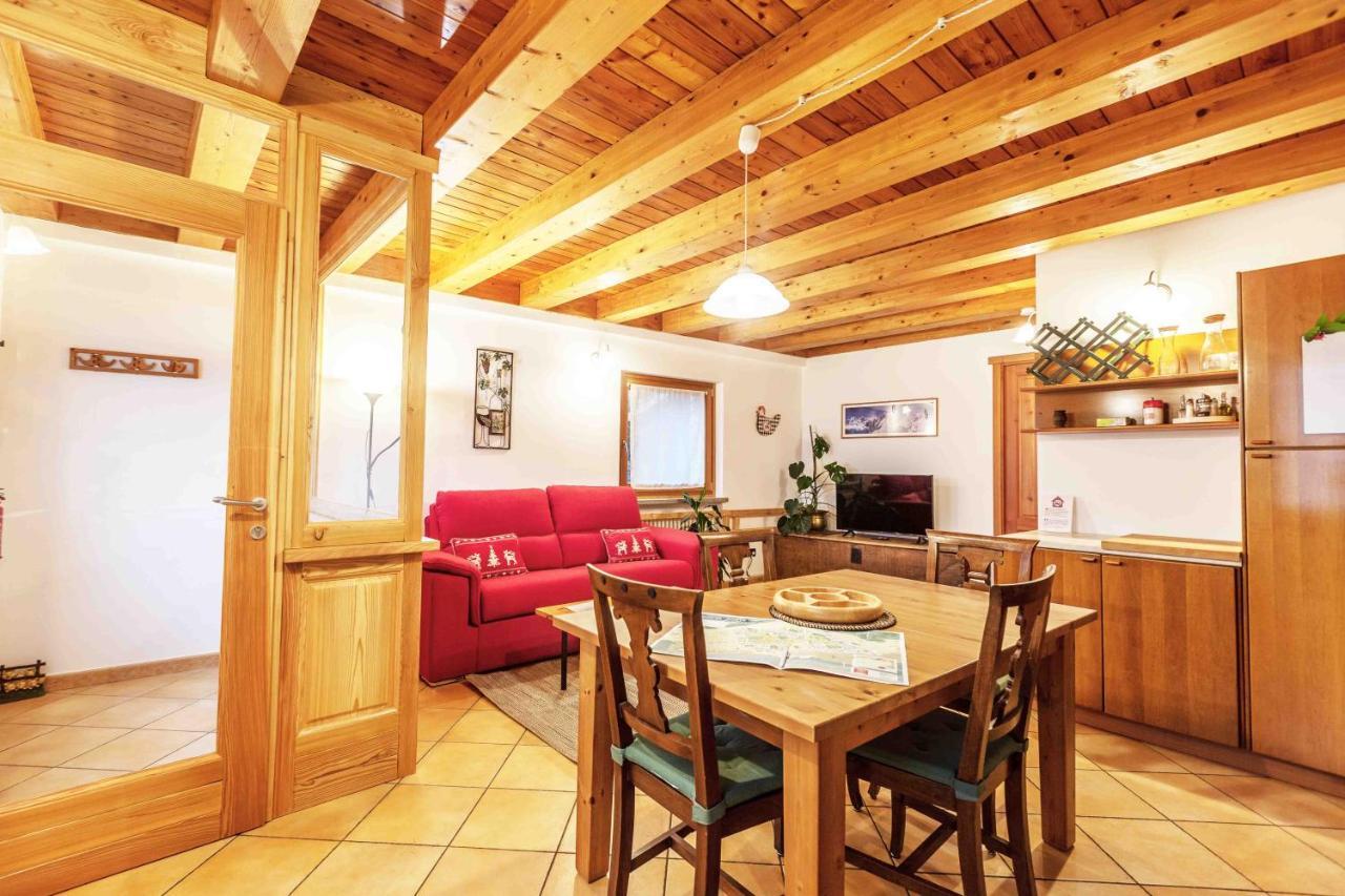 Casa Alpina - Sarre Aosta Exterior foto